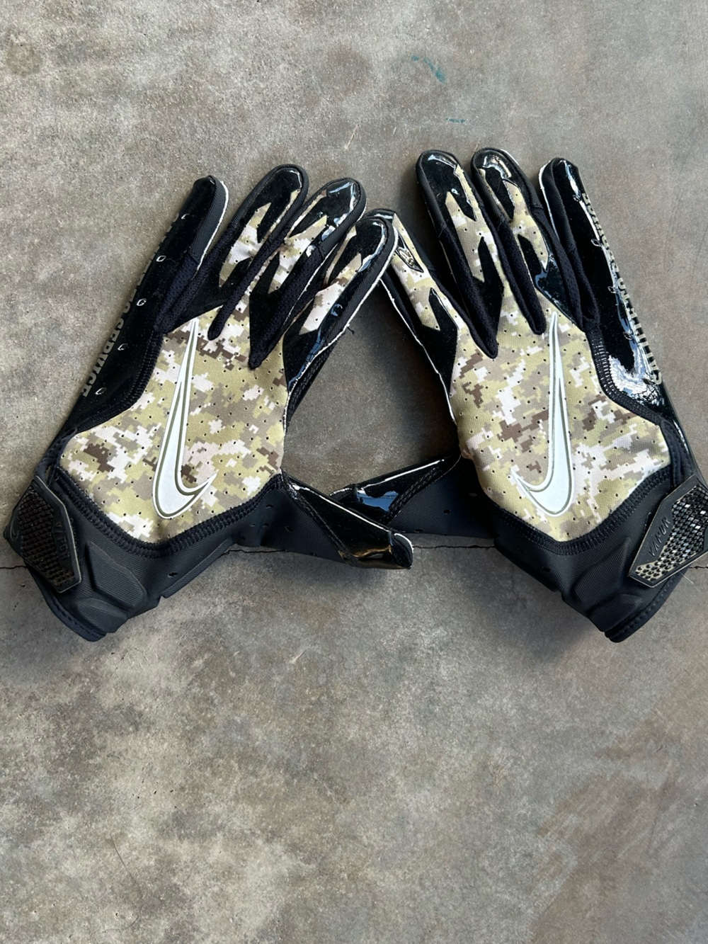 Salute to Service Camo NFL Football Gloves - Glossy Black